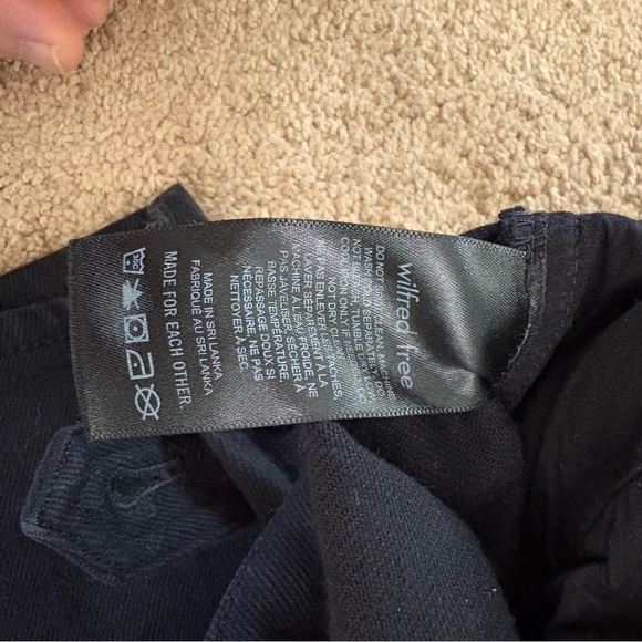 Wilfred Free Gorpcore Aritzia Utility Pants Size 4 Women’s Navy Blue Button Fly - Picture 10 of 15